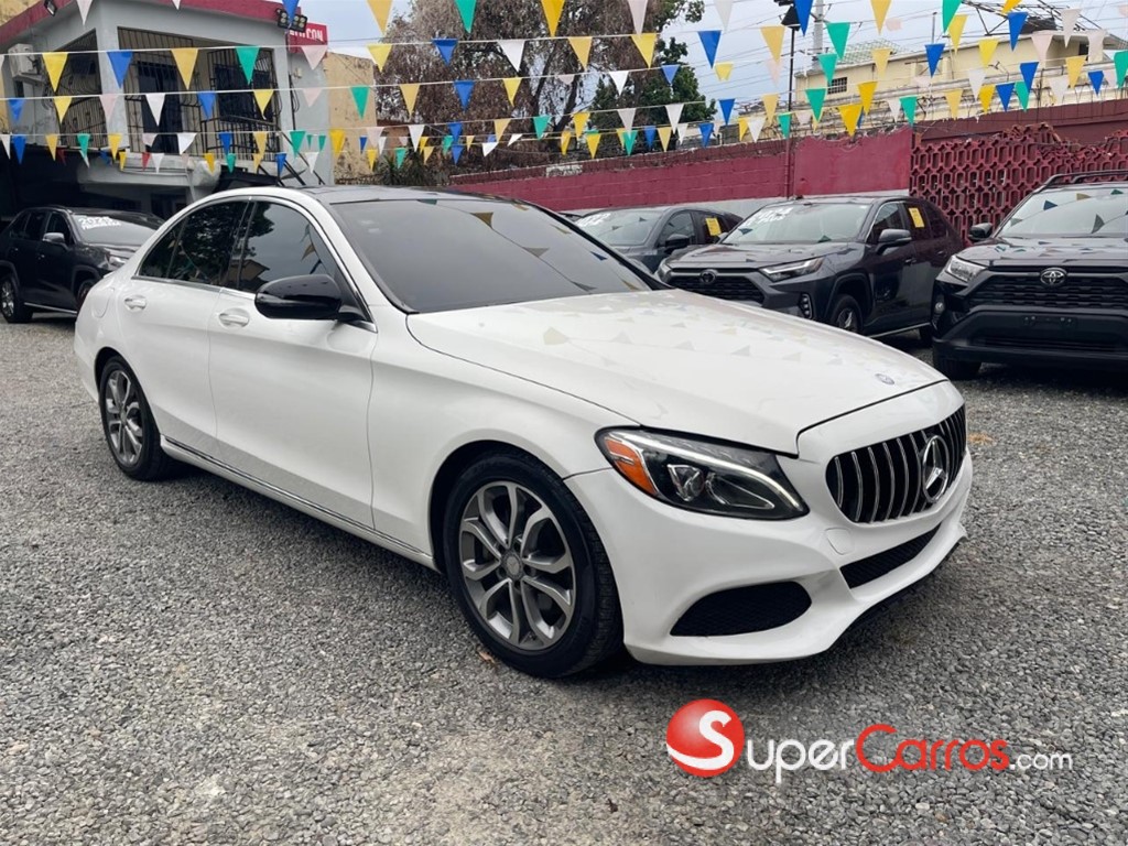 2016 Mercedes-Benz Clase C 300