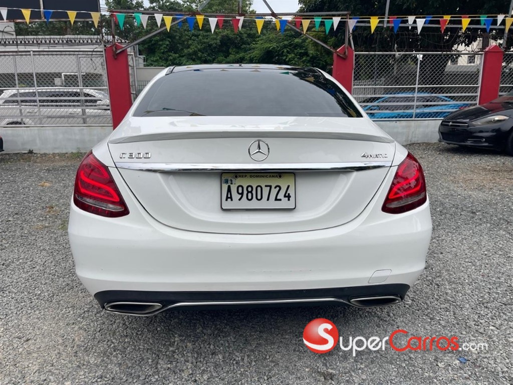 2016 Mercedes-Benz Clase C 300 — foto 4 / 11
