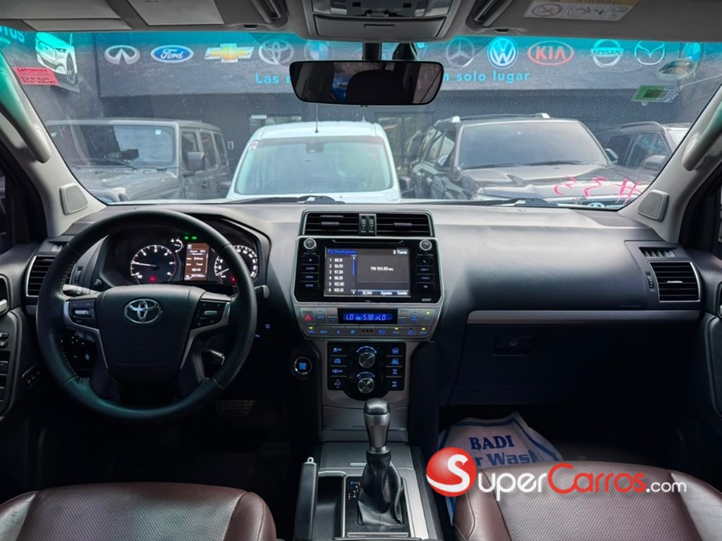 2018 Toyota Land Cruiser VXL — foto 6 / 8
