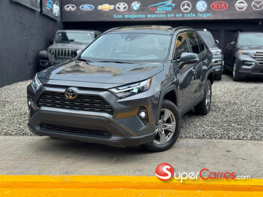 2023 Toyota RAV4 XLE