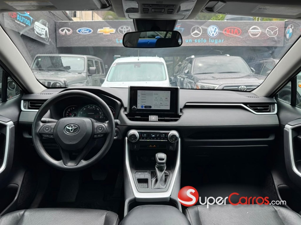 2023 Toyota RAV4 XLE — foto 5 / 8