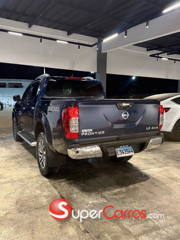 2016 Nissan Frontier LE — foto 4 / 9