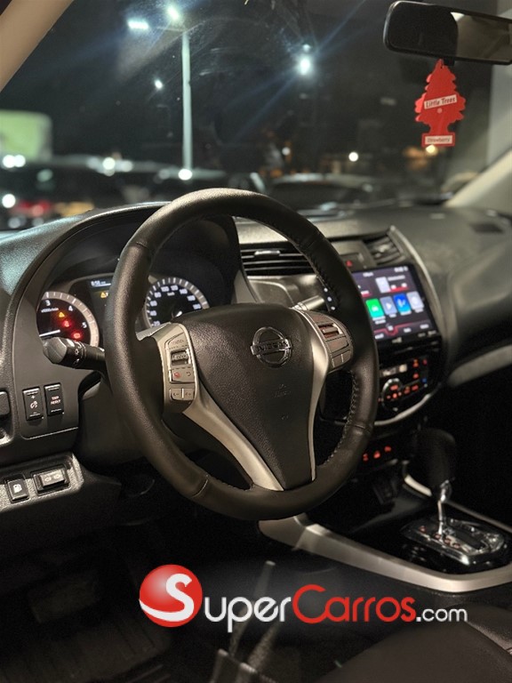 2016 Nissan Frontier LE — foto 6 / 9