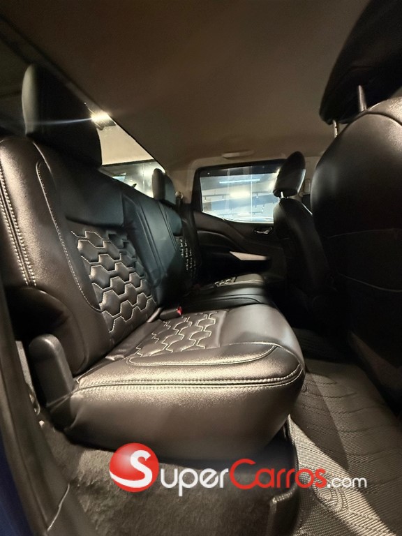 2016 Nissan Frontier LE — foto 9 / 9