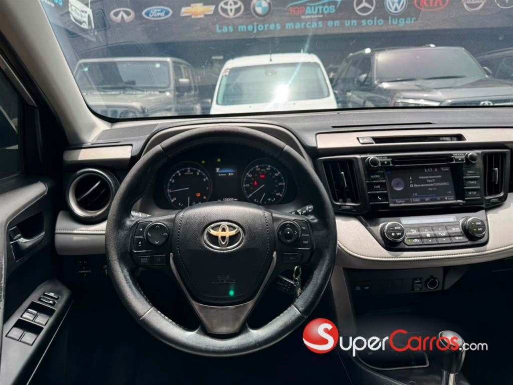 2018 Toyota RAV4 XLE — foto 6 / 8