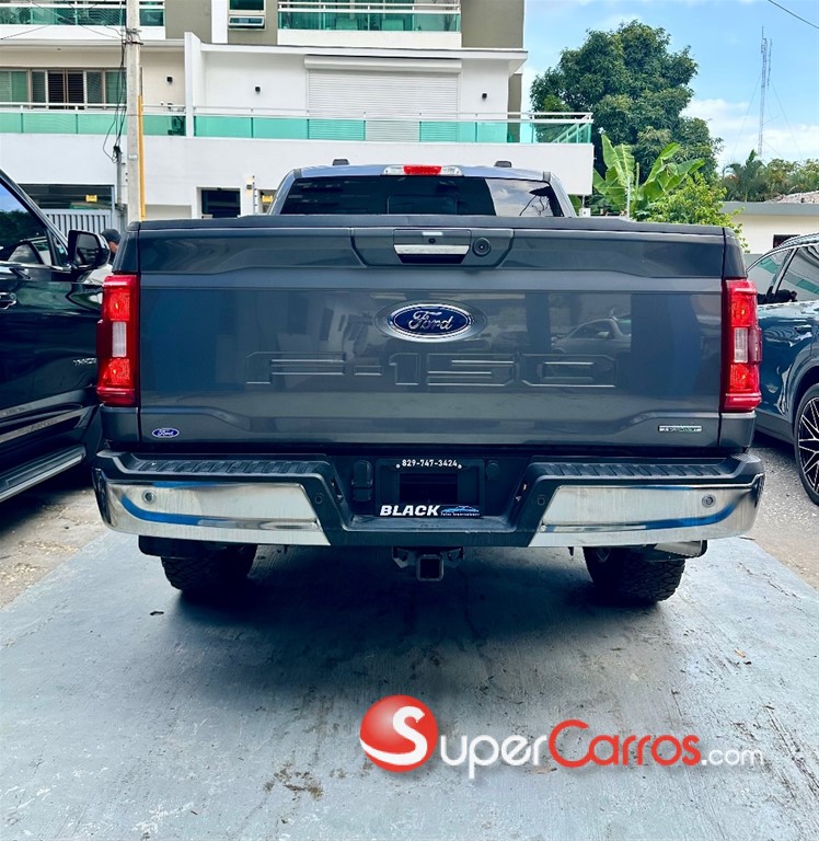 2022 Ford F 150 XLT — foto 5 / 10