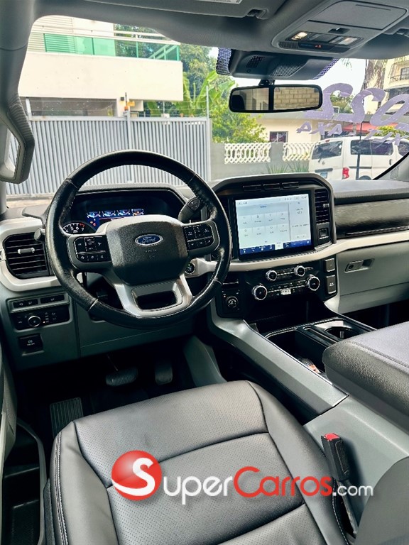 2022 Ford F 150 XLT — foto 8 / 10