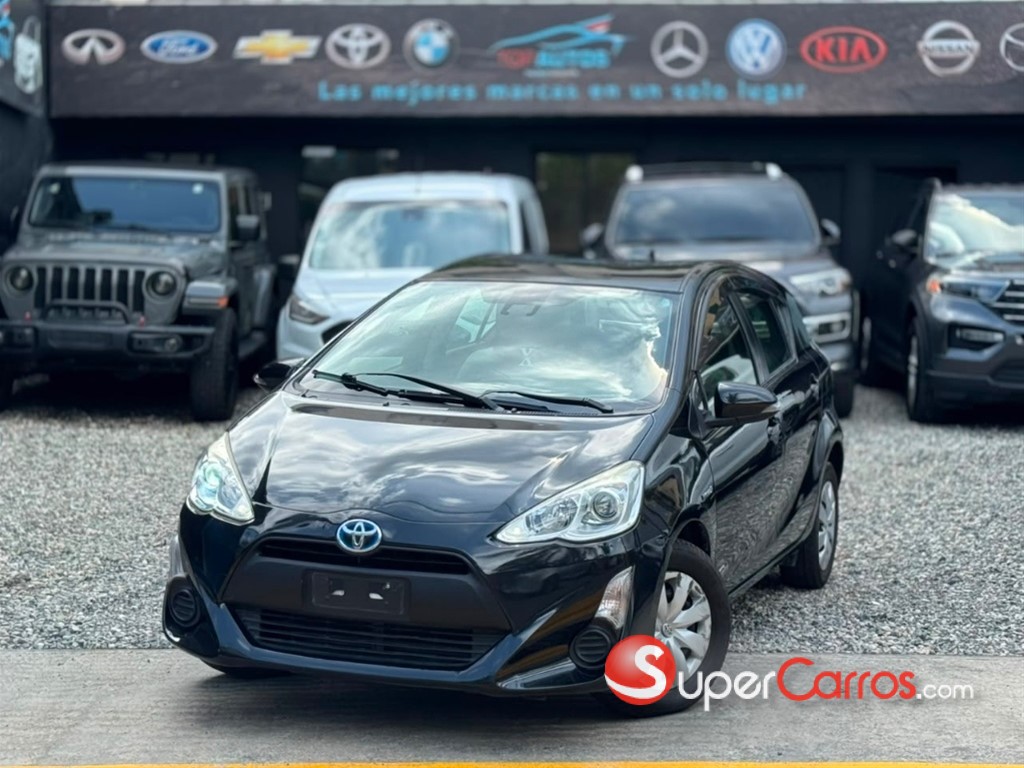 2014 Toyota Aqua Hibrido