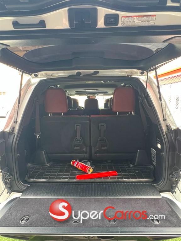 2018 Lexus LX 570 Sport — foto 7 / 12