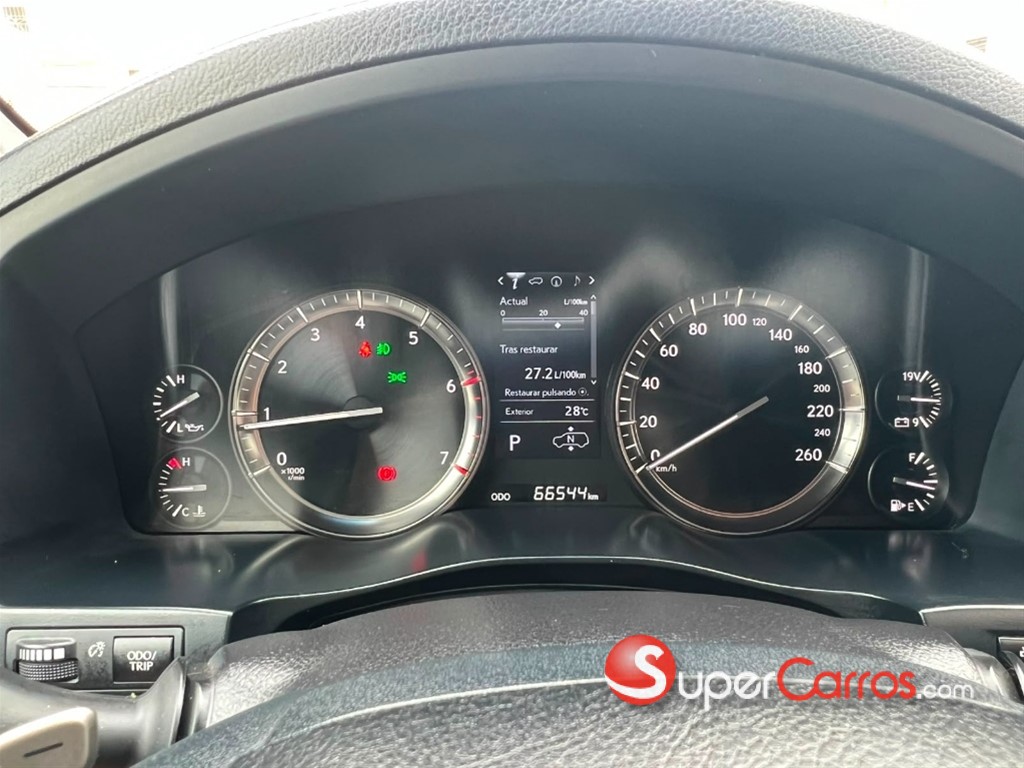 2018 Lexus LX 570 Sport — foto 9 / 12