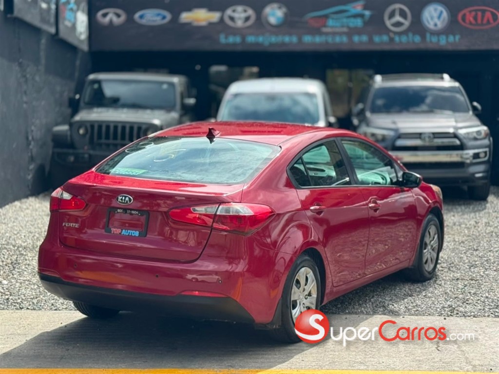 2016 Kia Forte — foto 3 / 8