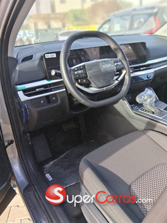 2027 Kia Sportage Sport — foto 9 / 11