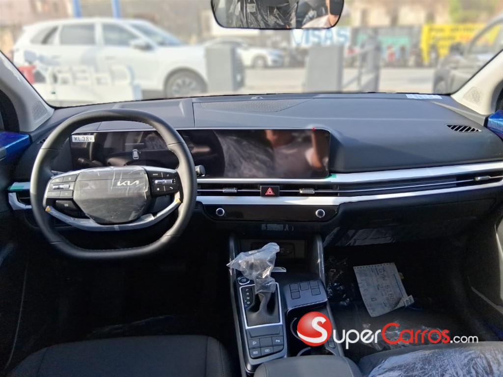 2027 Kia Sportage Sport — foto 10 / 11