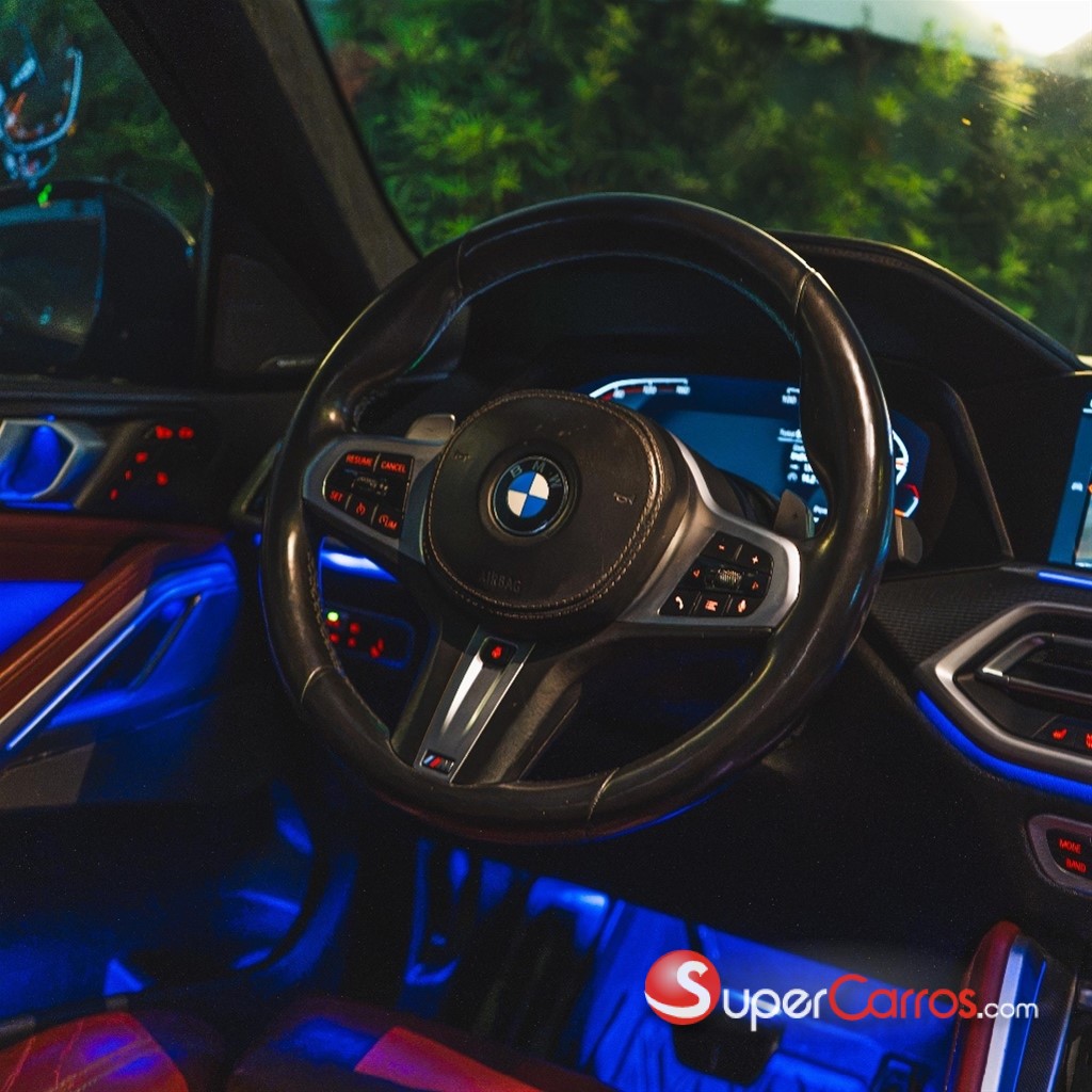 2022 BMW X 6 xDrive40i — foto 9 / 12