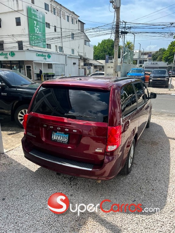 2019 Dodge Grand Caravan SXT — foto 4 / 12