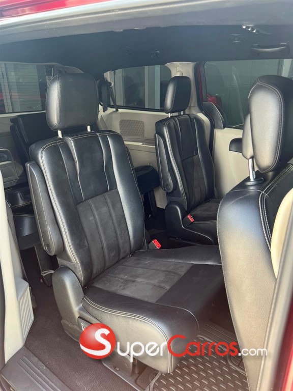 2019 Dodge Grand Caravan SXT — foto 6 / 12