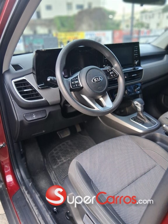 2021 Kia Seltos — foto 9 / 11