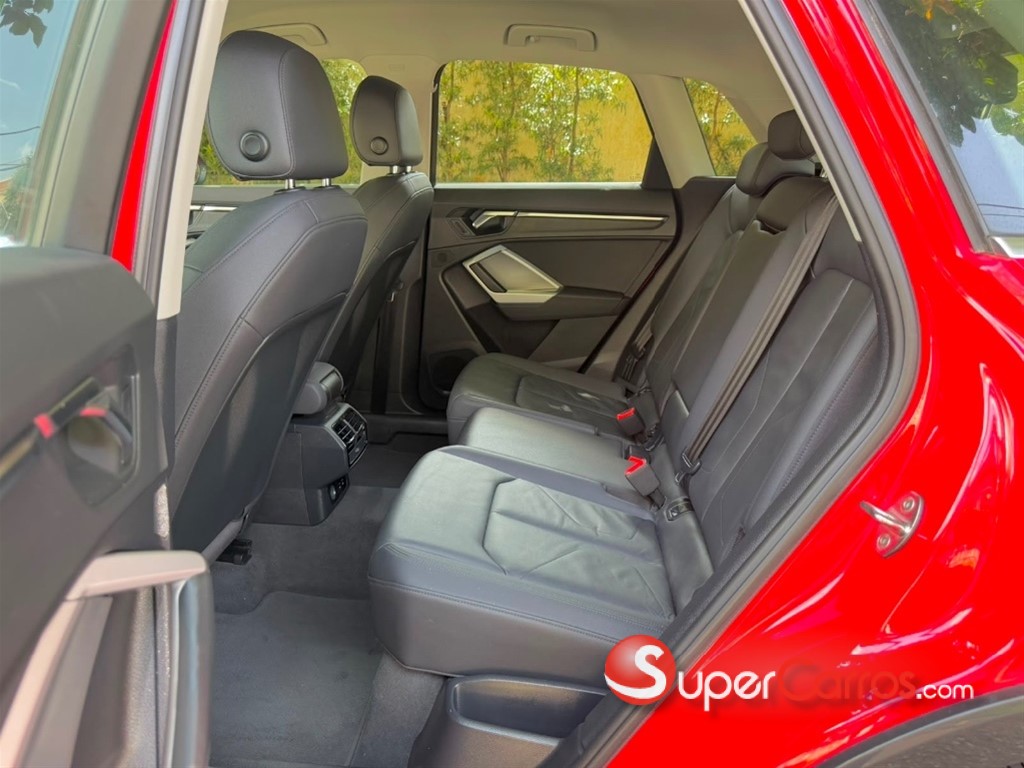 2020 Audi Q3 — foto 9 / 11