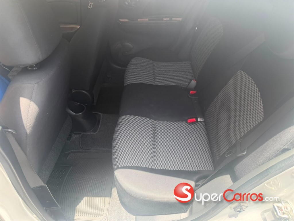 2018 Nissan March — foto 8 / 8
