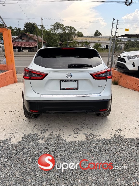 2022 Nissan Rogue Sport — foto 5 / 10