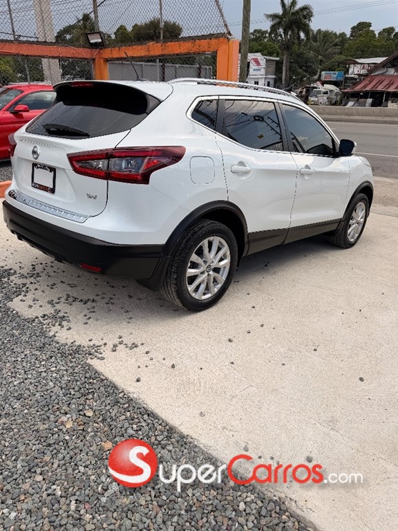2022 Nissan Rogue Sport — foto 6 / 10