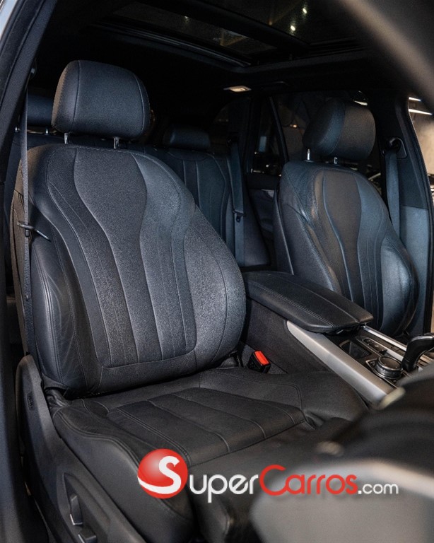 2016 BMW X 5 XDRIVE 30D — foto 8 / 12