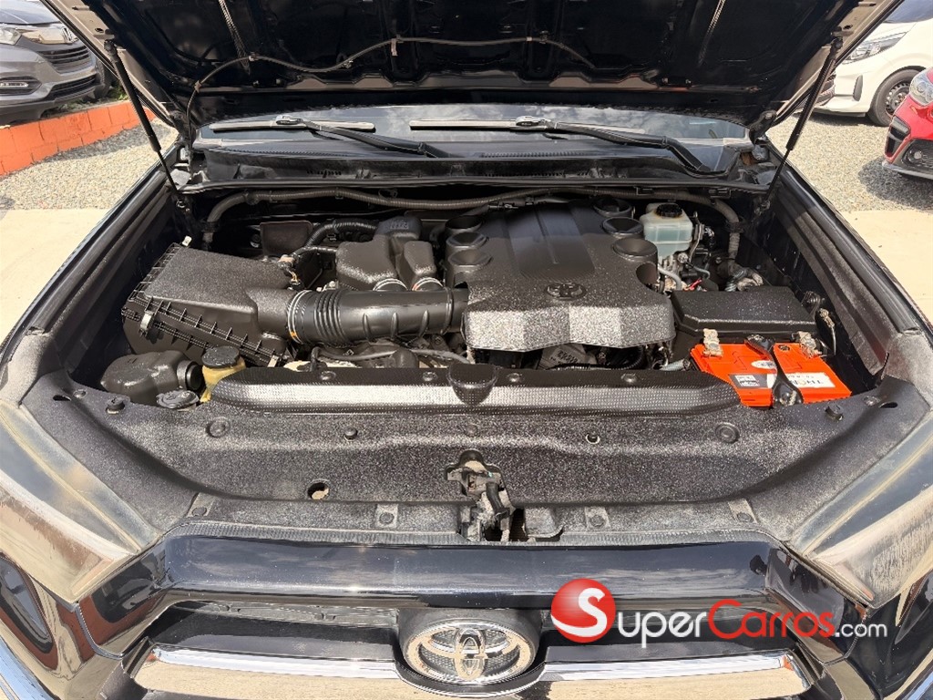 2015 Toyota 4 Runner Limited — foto 10 / 11