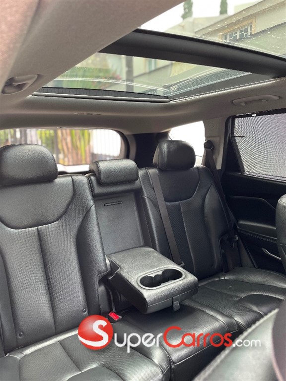 2020 Hyundai Santa Fe Limited — foto 11 / 12