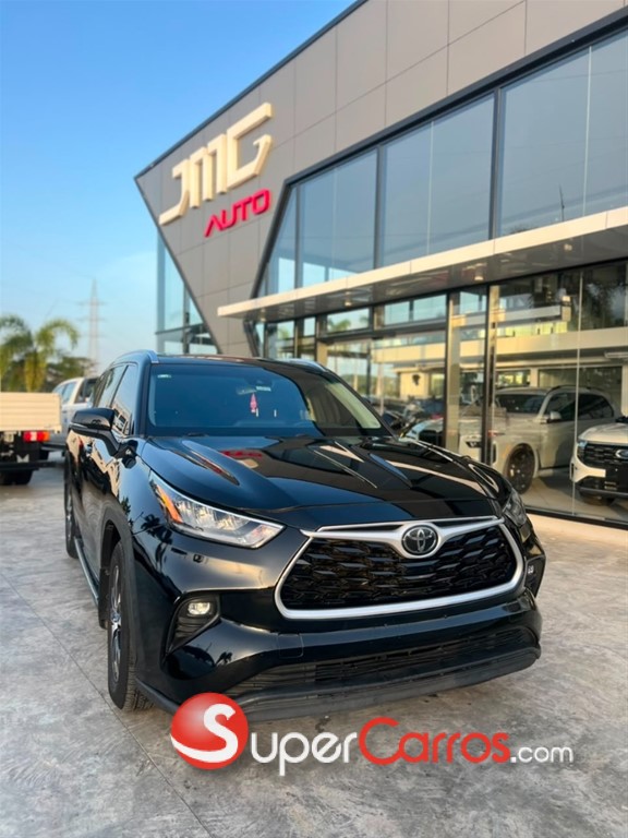2020 Toyota Highlander XLE