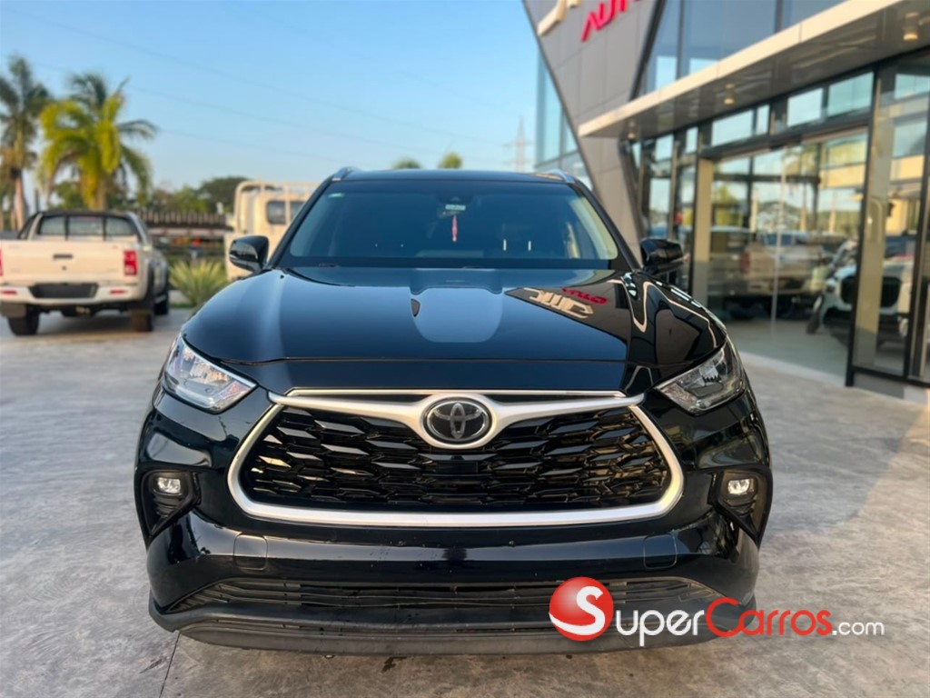 2020 Toyota Highlander XLE — foto 2 / 9