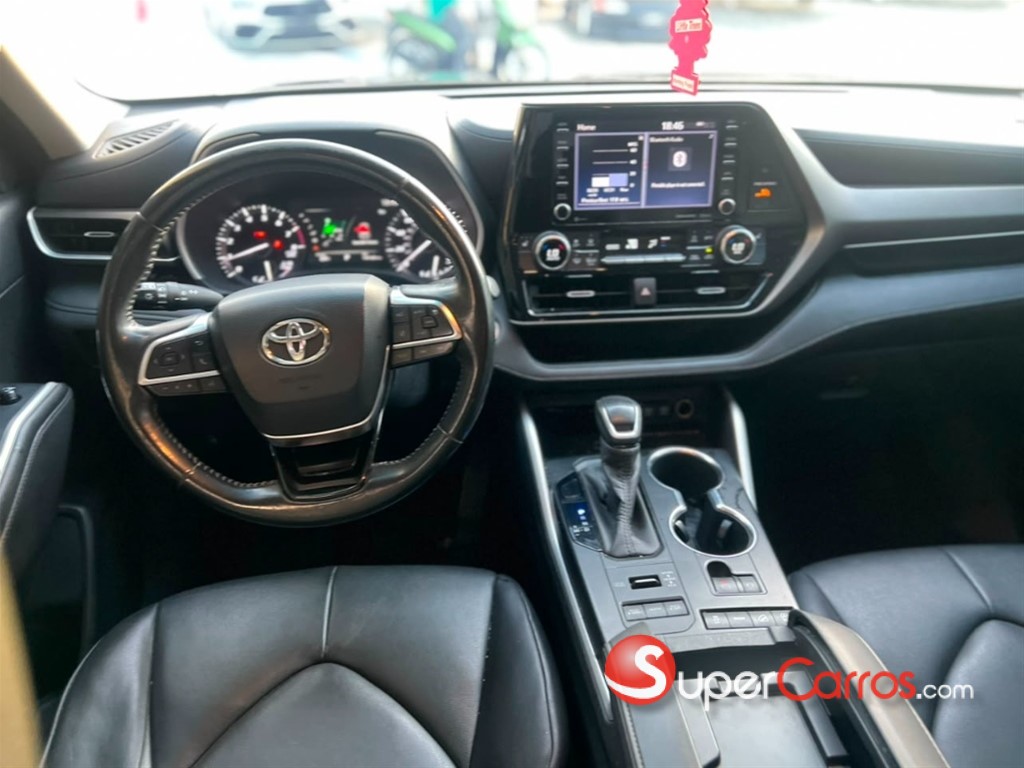 2020 Toyota Highlander XLE — foto 8 / 9