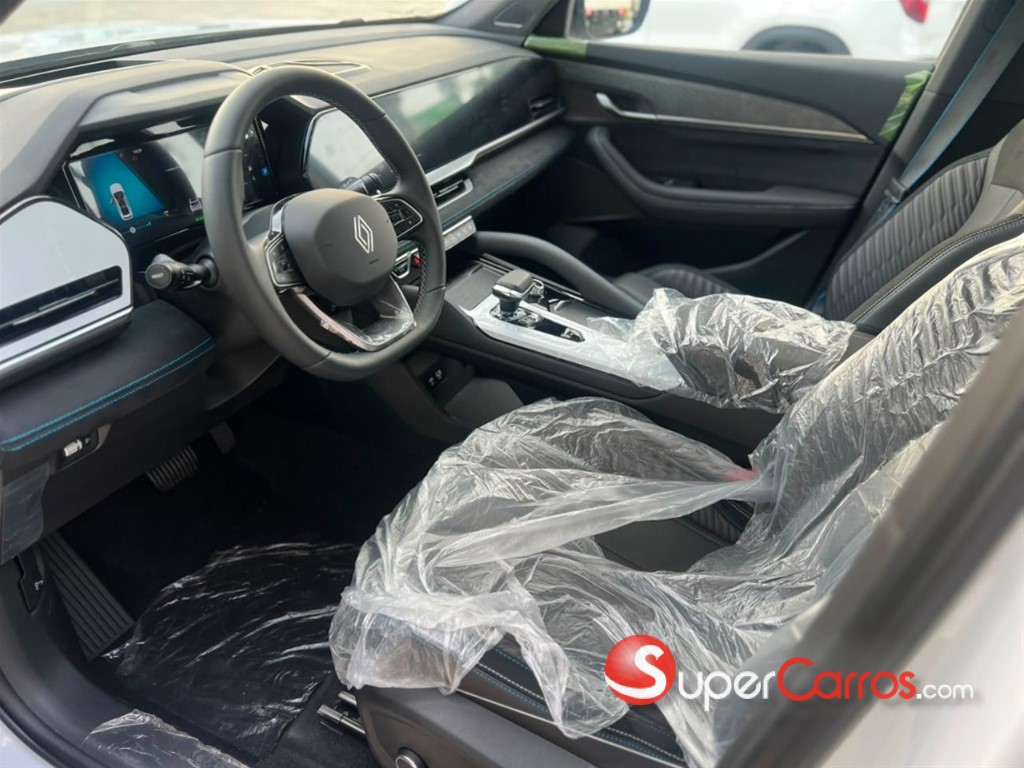 2026 Renault Koleos Full Hybrid E-tech — foto 8 / 12