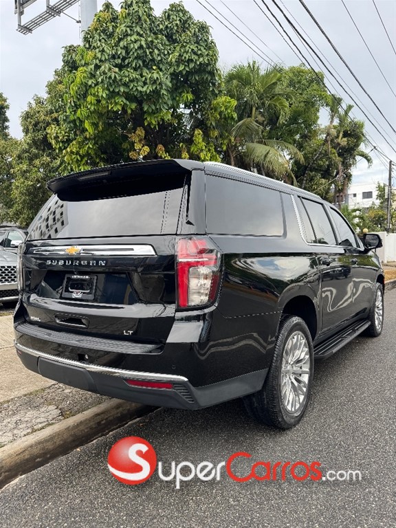 2023 Chevrolet Suburban Highcountry — foto 3 / 12
