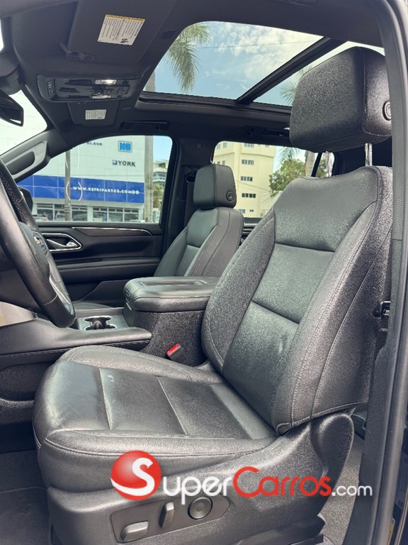 2023 Chevrolet Suburban Highcountry — foto 8 / 12