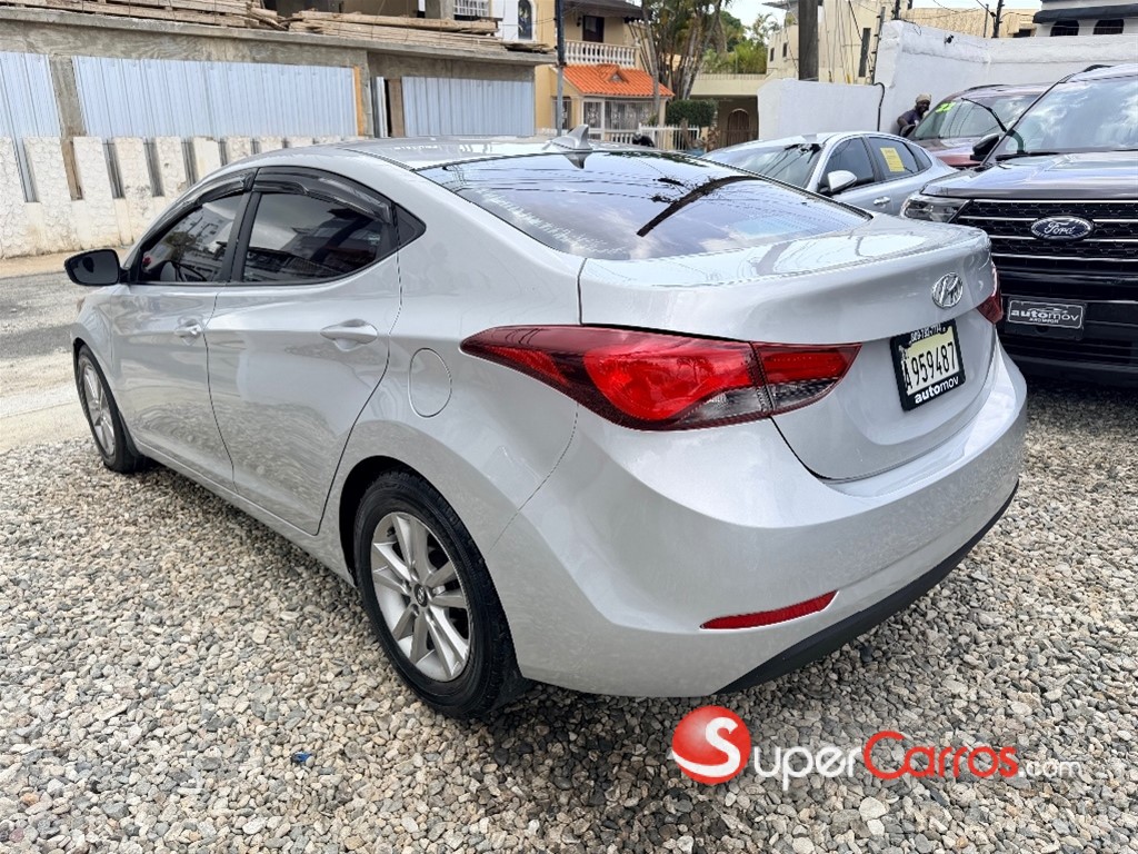2015 Hyundai Elantra — foto 2 / 8