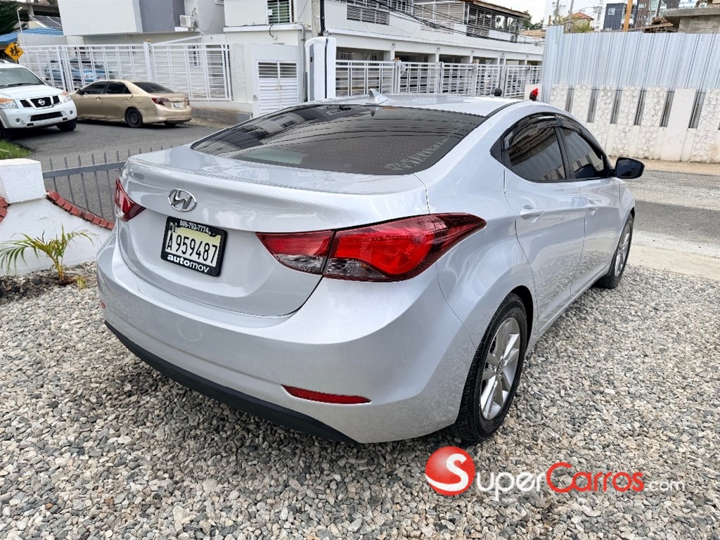 2015 Hyundai Elantra — foto 3 / 8