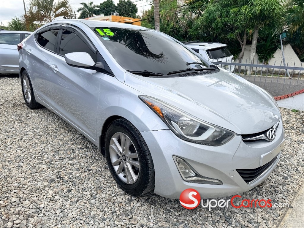 2015 Hyundai Elantra — foto 4 / 8