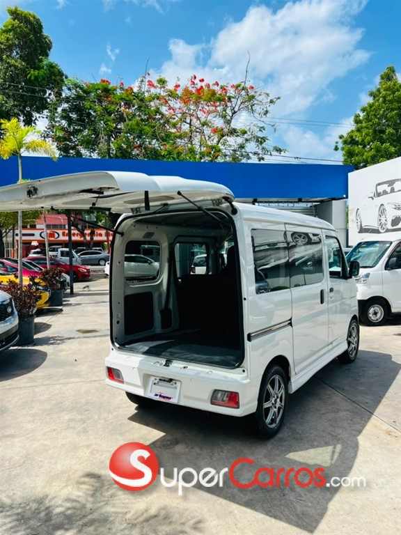 2023 Daihatsu Hijet — foto 9 / 12