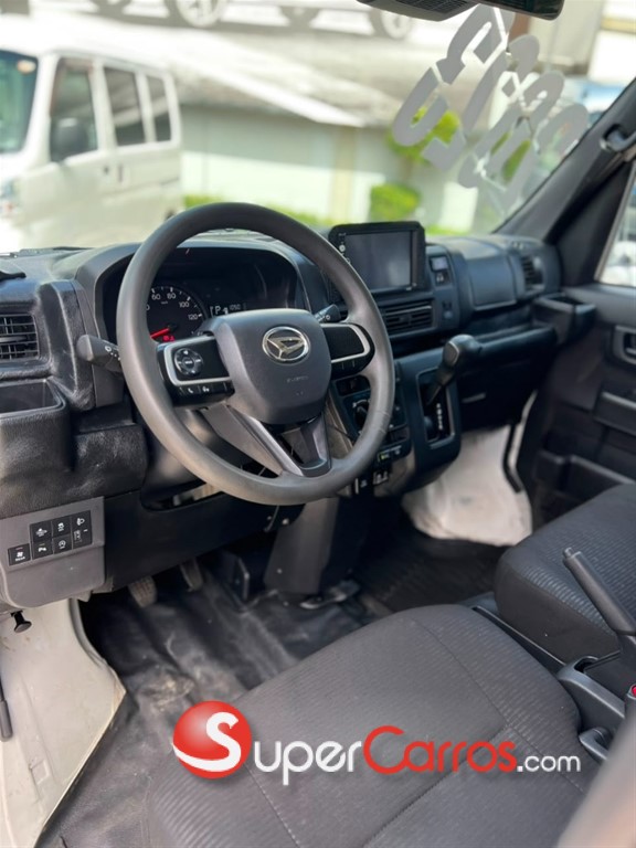 2023 Daihatsu Hijet — foto 11 / 12