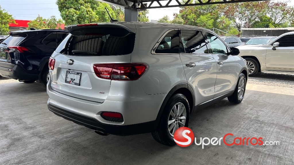2020 Kia Sorento LX — foto 3 / 10