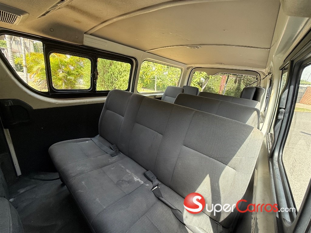 2019 Toyota Hiace — foto 7 / 8