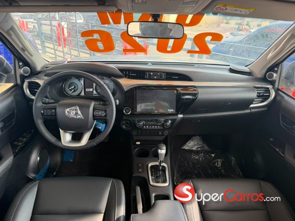2026 Toyota Hilux SRX — foto 3 / 9