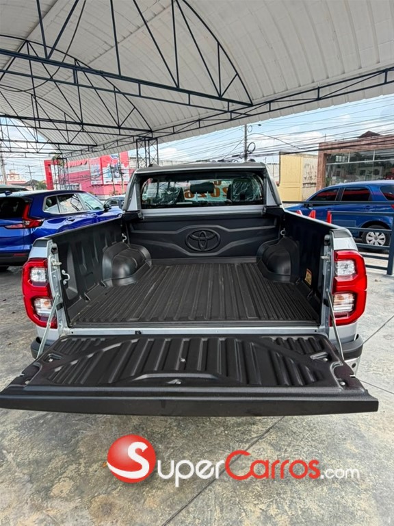 2026 Toyota Hilux SRX — foto 6 / 9