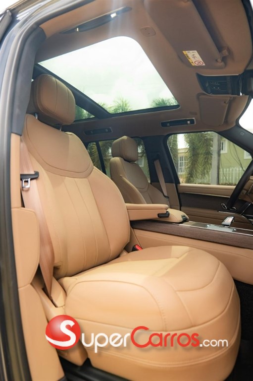 2025 Land Rover Range Rover Vogue HSE — foto 9 / 12
