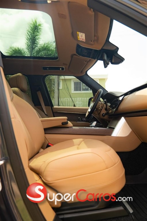 2025 Land Rover Range Rover Vogue HSE — foto 10 / 12