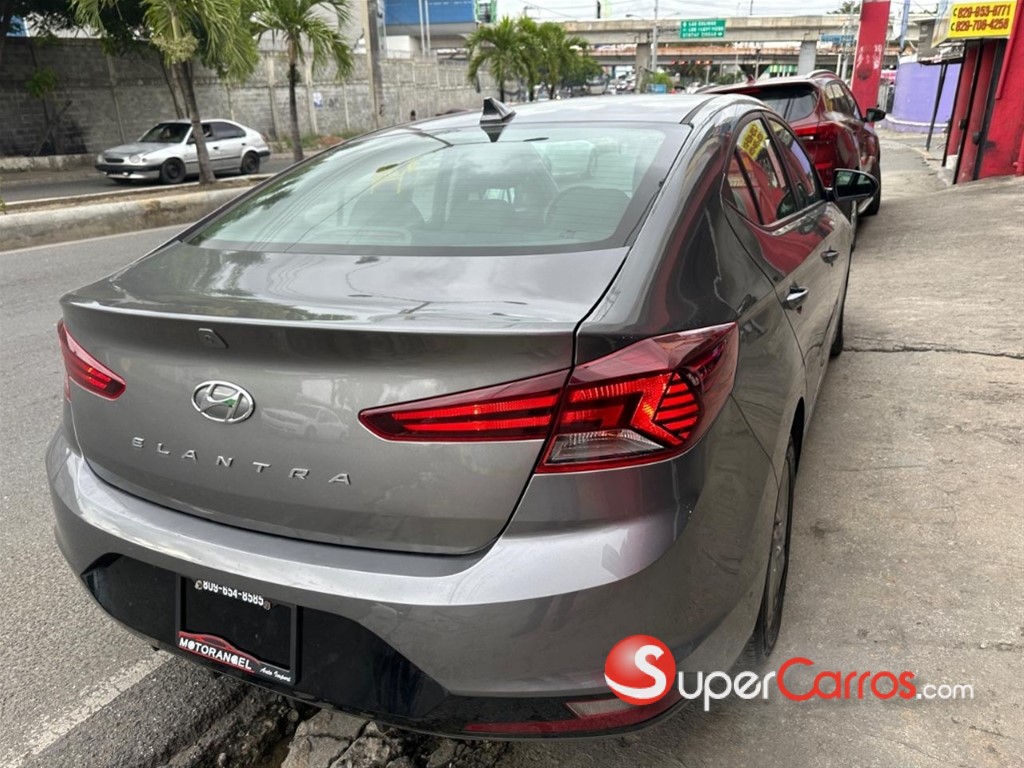 2020 Hyundai Elantra SEL — foto 6 / 11