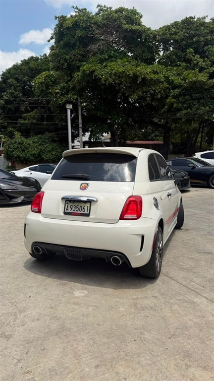 2015 Fiat 500 ABARTH — foto 3 / 3