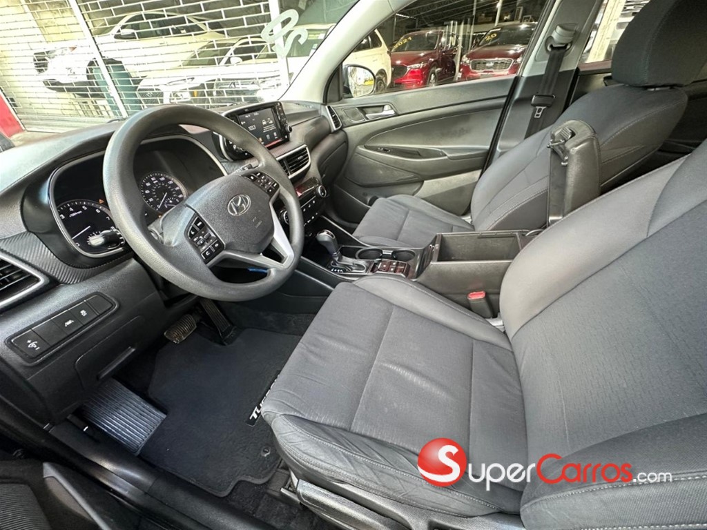 2020 Hyundai Tucson SE — foto 8 / 12