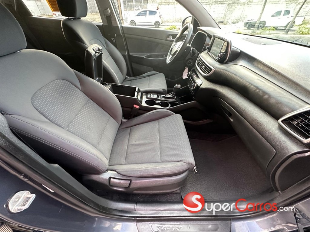 2020 Hyundai Tucson SE — foto 9 / 12