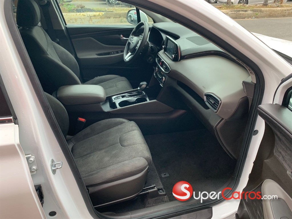 2019 Hyundai Santa Fe SE — foto 9 / 11